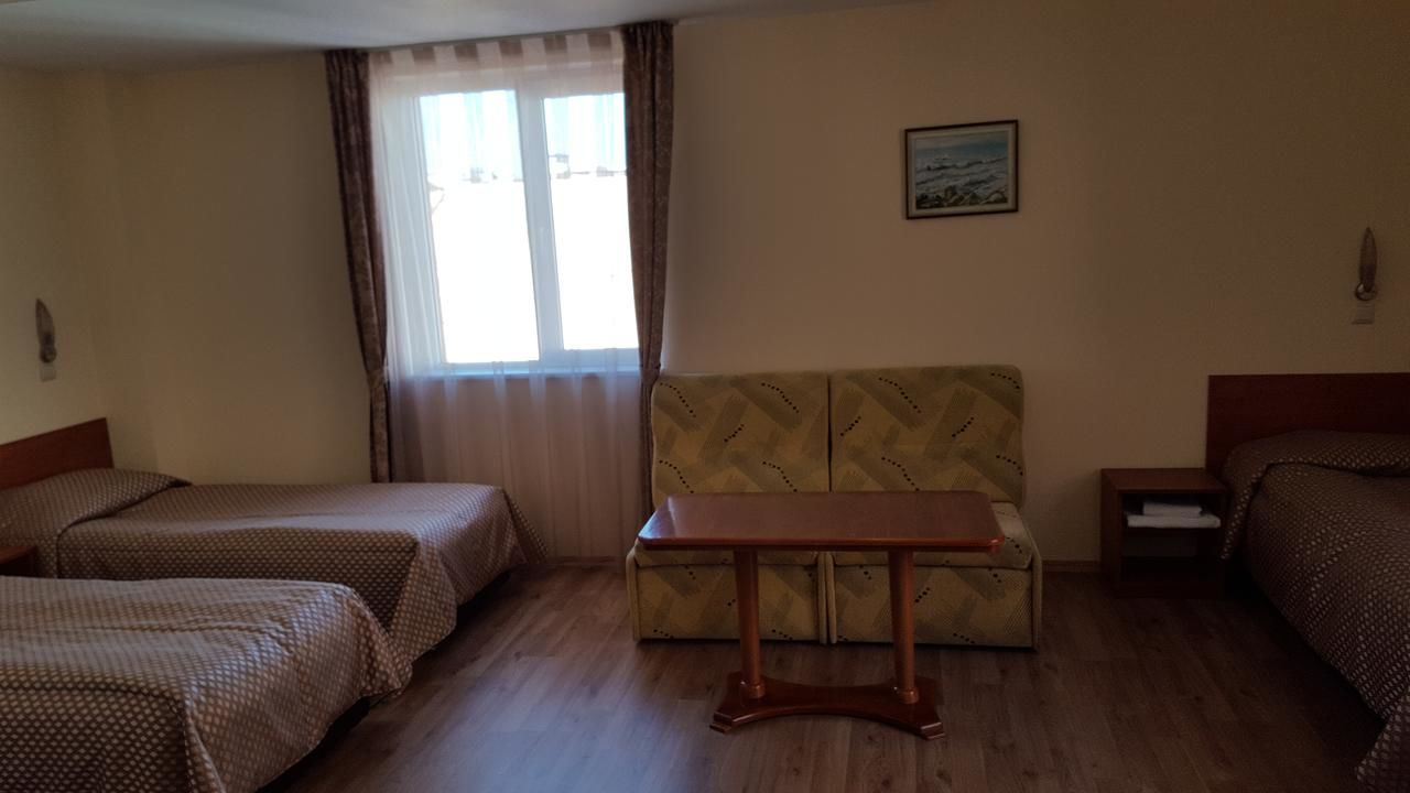 Отель Caprice Family Hotel Варна-17