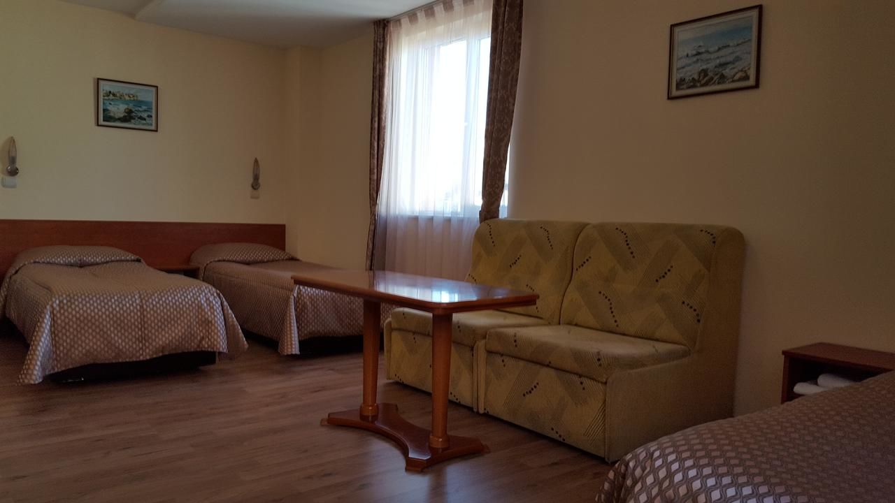 Отель Caprice Family Hotel Варна-19