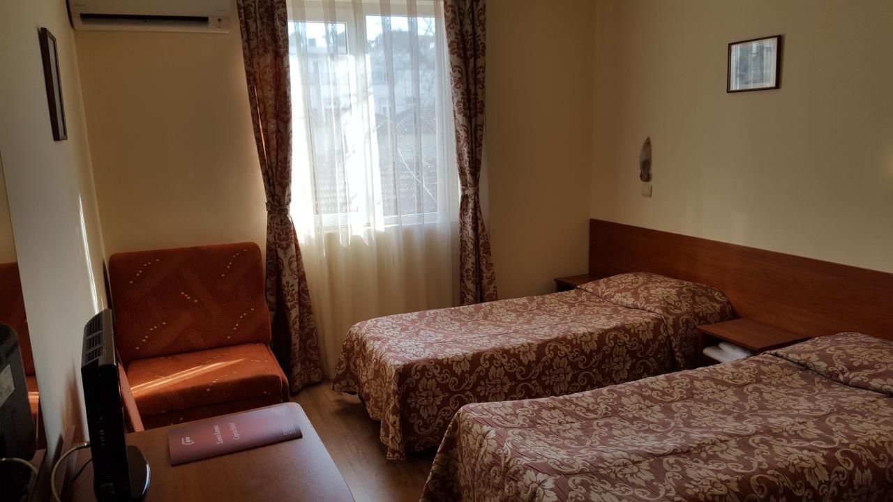 Отель Caprice Family Hotel Варна-30